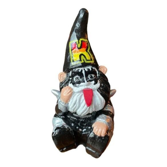 A best gift kiss piece set garden gnome