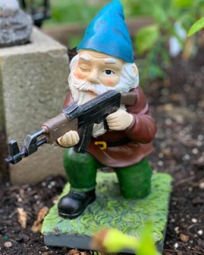 Small BH Gnome on Knee with Gun